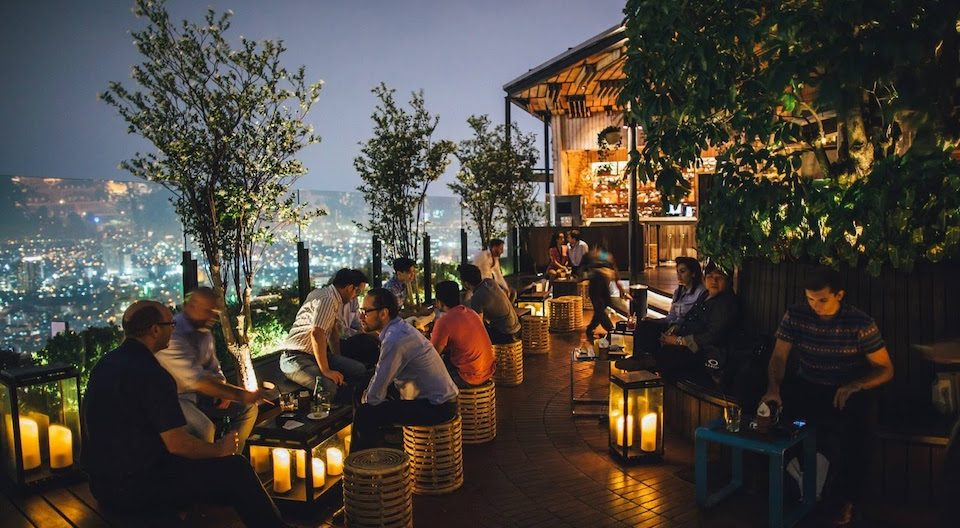 Tempat Makan Estetik Dengan Pemandangan Kota Jakarta Indah