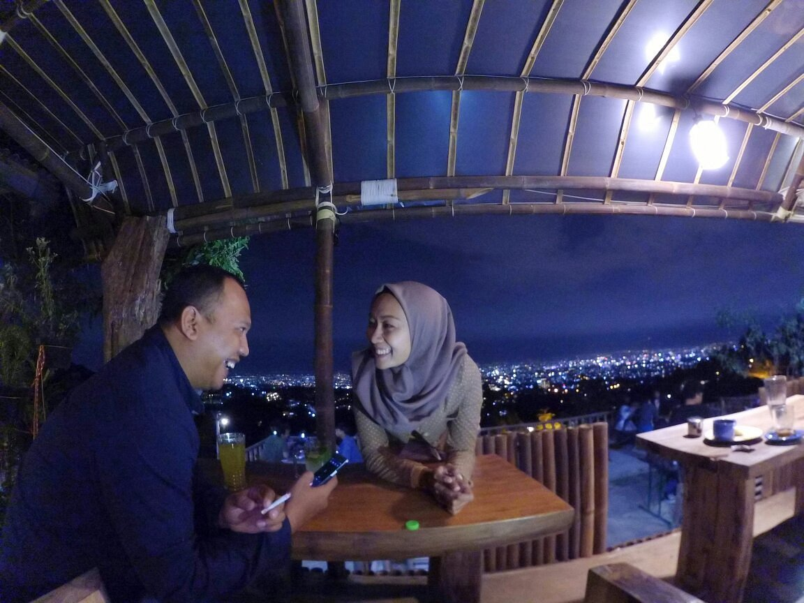 Review Restoran Warung Langit Sore Tempat Makan Estetik